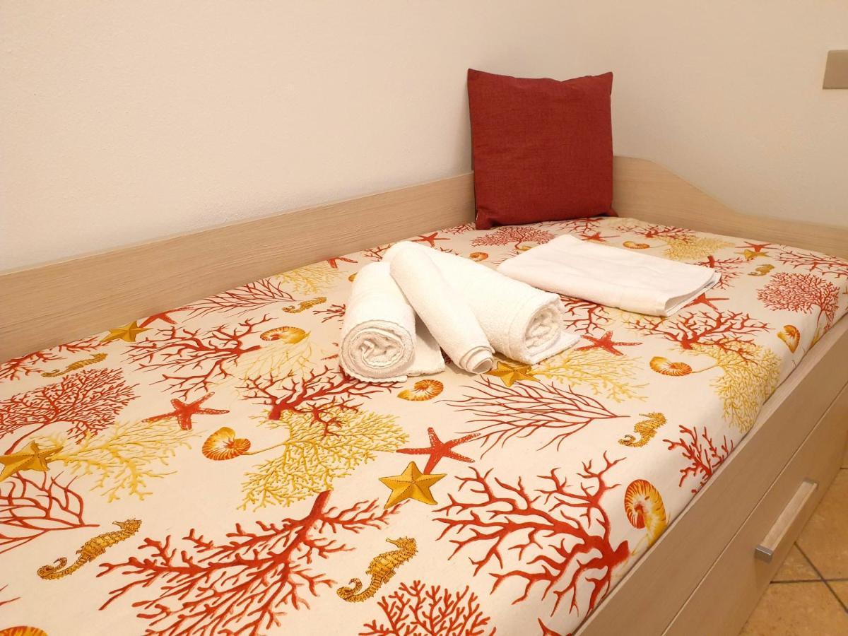 Dimora Rena Dorada - Apartment in Pula, Sardinia, Italy Esterno foto